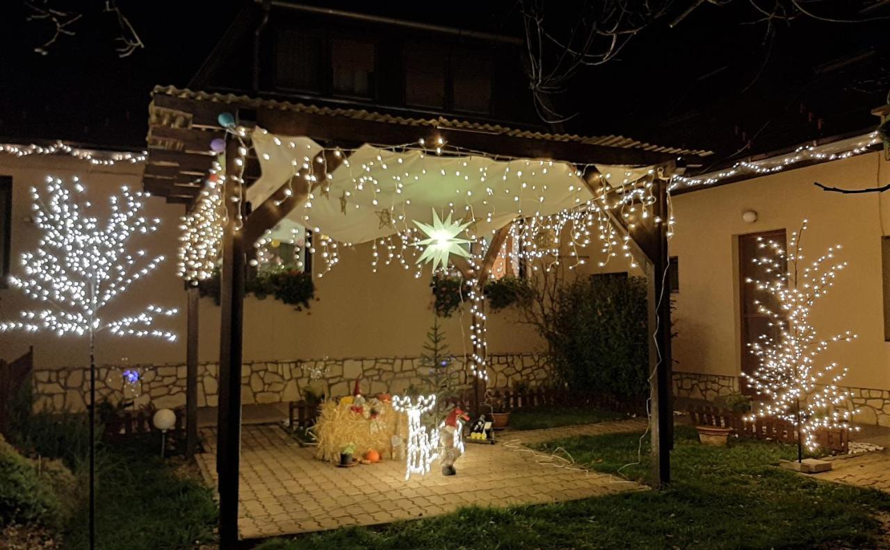 Appartamento Bóbita Háza Eplény Esterno foto
