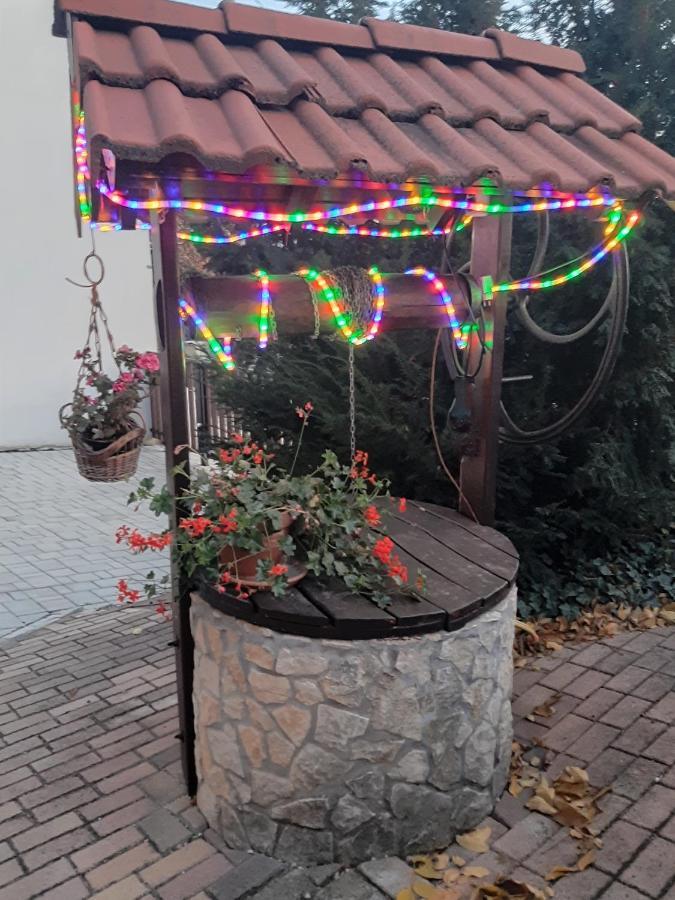 Appartamento Bóbita Háza Eplény Esterno foto