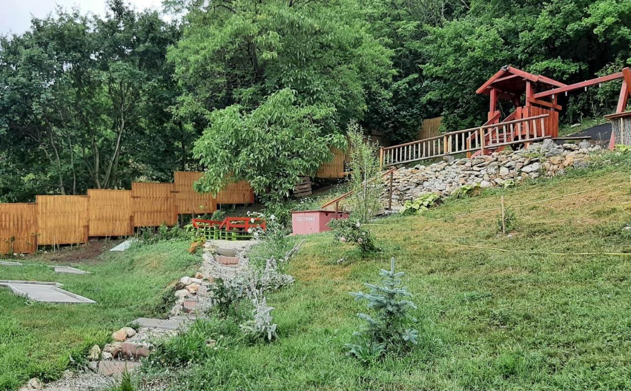 Appartamento Bóbita Háza Eplény Esterno foto
