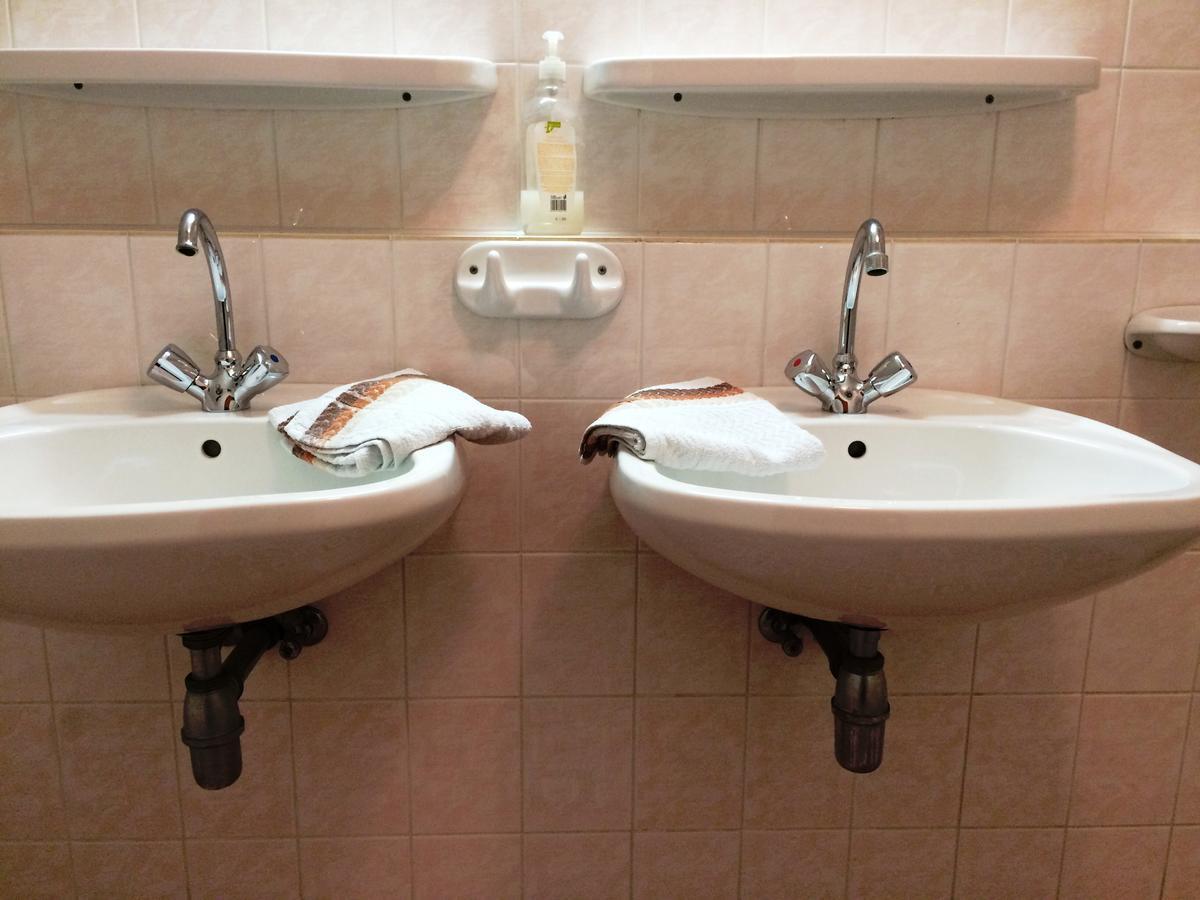 Appartamento Bóbita Háza Eplény Esterno foto