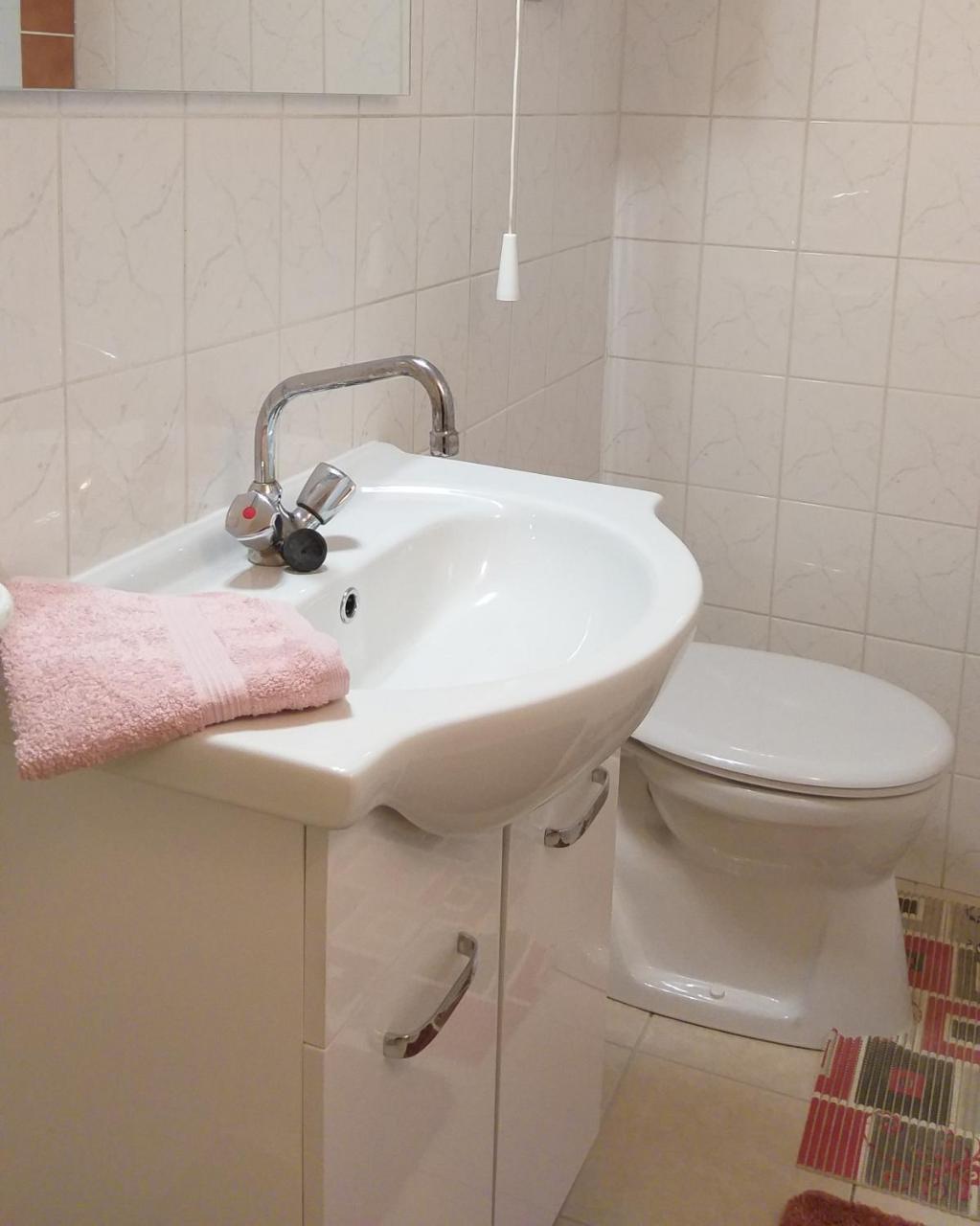 Appartamento Bóbita Háza Eplény Esterno foto